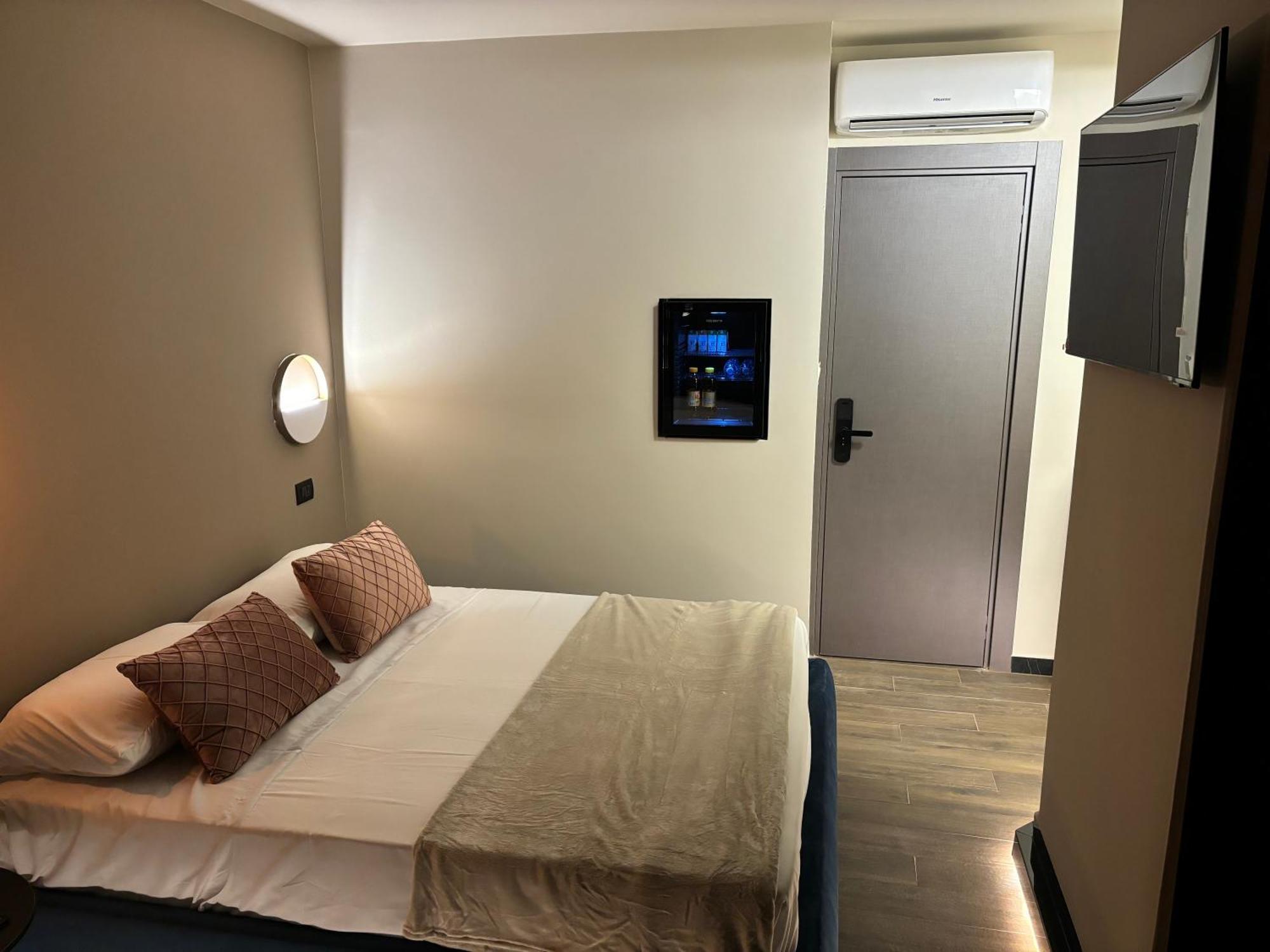 Cbh Sicitaly Group Bed & Breakfast Aci Castello Bagian luar foto