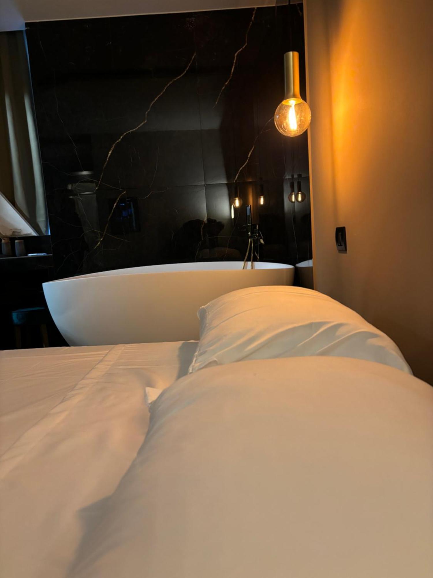 Cbh Sicitaly Group Bed & Breakfast Aci Castello Bagian luar foto